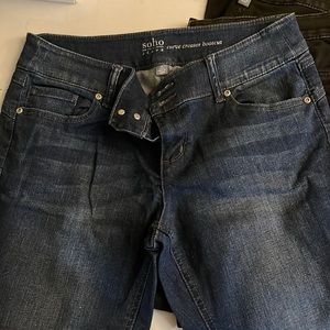 Brand new. I never wore them.